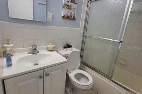 Casa en venta en Saint Petersburg, Florida, 4 dormitorios, 128.02 m2 № 2123022 - foto 8