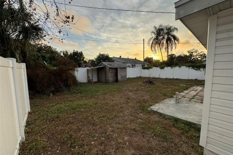 Casa en venta en Saint Petersburg, Florida, 4 dormitorios, 128.02 m2 № 2123022 - foto 25