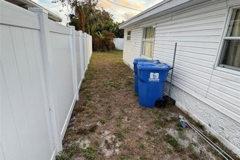 Casa en venta en Saint Petersburg, Florida, 4 dormitorios, 128.02 m2 № 2123022 - foto 24