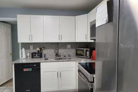 Casa en venta en Saint Petersburg, Florida, 4 dormitorios, 128.02 m2 № 2123022 - foto 16