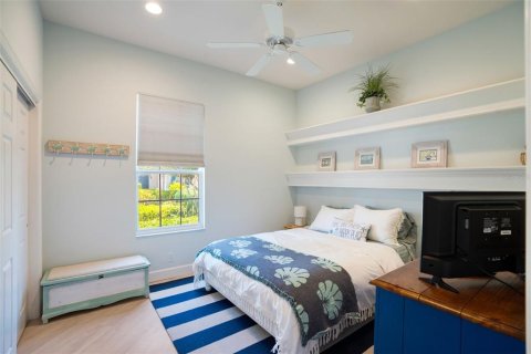 House in Sarasota, Florida 3 bedrooms, 191.38 sq.m. № 1736638 - photo 20