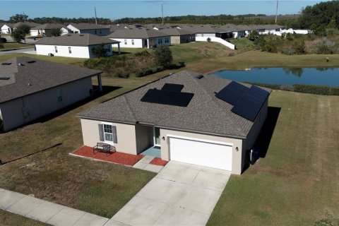 Casa en Groveland, Florida 3 dormitorios, 146.41 m2 № 2110932