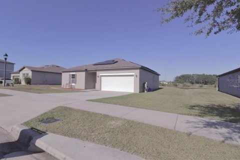 House in Groveland, Florida 3 bedrooms, 146.41 sq.m. № 2110932 - photo 4