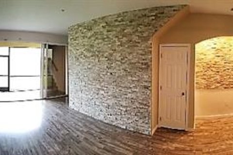 Adosado en alquiler en Kissimmee, Florida, 3 dormitorios, 187.01 m2 № 1791687 - foto 6