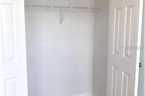 Adosado en alquiler en Kissimmee, Florida, 3 dormitorios, 187.01 m2 № 1791687 - foto 9