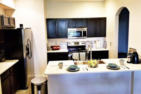Adosado en alquiler en Kissimmee, Florida, 3 dormitorios, 187.01 m2 № 1791687 - foto 1