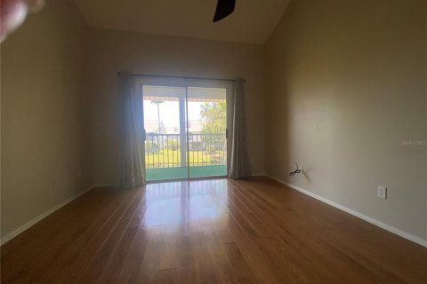 Condominio en alquiler en Treasure Island, Florida, 2 dormitorios, 90.12 m2 № 1759975 - foto 18