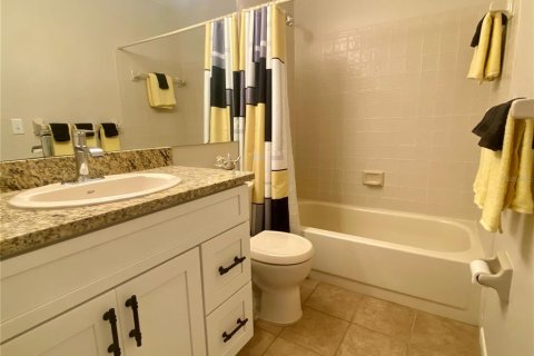 Condominio en alquiler en Treasure Island, Florida, 2 dormitorios, 90.12 m2 № 1759975 - foto 24