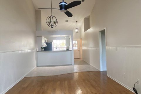Condominio en alquiler en Treasure Island, Florida, 2 dormitorios, 90.12 m2 № 1759975 - foto 14