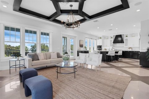 House in Winter Garden, Florida 5 bedrooms, 505.48 sq.m. № 1829765 - photo 19