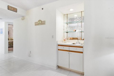 Condo in Bradenton, Florida, 2 bedrooms  № 2142325 - photo 19