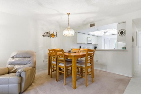 Condo in Bradenton, Florida, 2 bedrooms  № 2142325 - photo 17
