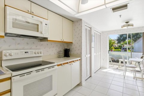 Condo in Bradenton, Florida, 2 bedrooms  № 2142325 - photo 23