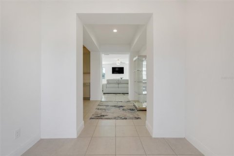 Villa ou maison à vendre à Clermont, Floride: 5 chambres, 431.62 m2 № 1825316 - photo 9
