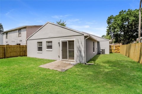 Снять в аренду виллу или дом в Апопка, Флорида 7 комнат, 107.12м2, № 1908370 - фото 14