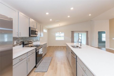 Casa en venta en Zephyrhills, Florida, 4 dormitorios, 186.18 m2 № 2230986 - foto 14