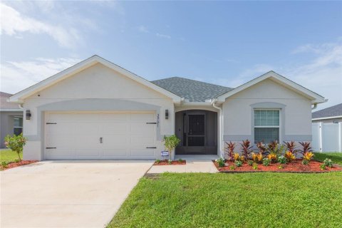 House in Zephyrhills, Florida 4 bedrooms, 186.18 sq.m. № 2230986