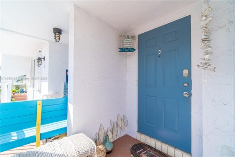 Townhouse in Hollywood, Florida 4 bedrooms, 168.62 sq.m. № 1830832 - photo 25