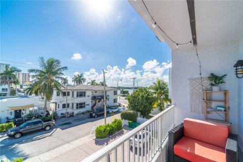 Townhouse in Hollywood, Florida 4 bedrooms, 168.62 sq.m. № 1830832 - photo 24