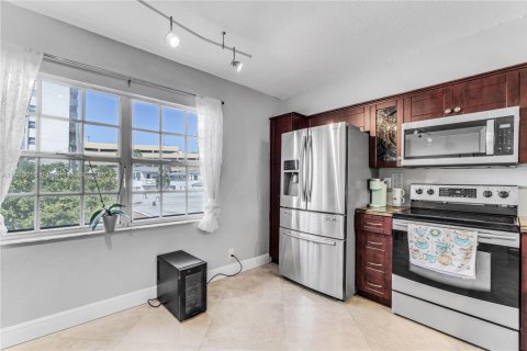 Townhouse in Hollywood, Florida 4 bedrooms, 168.62 sq.m. № 1830832 - photo 8