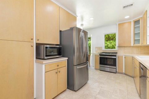 House in Palm Beach, Florida 4 bedrooms, 216.83 sq.m. № 2184941 - photo 7