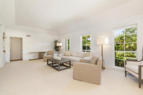 House in Palm Beach, Florida 4 bedrooms, 216.83 sq.m. № 2184941 - photo 3