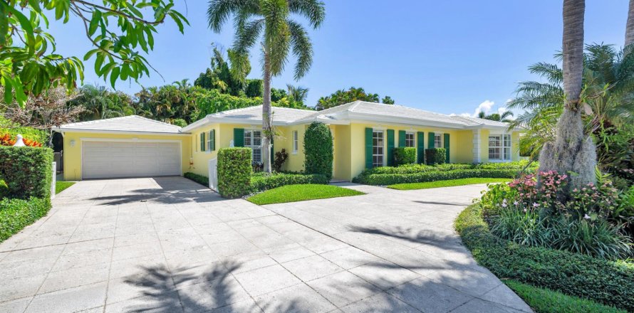 House in Palm Beach, Florida 4 bedrooms, 216.83 sq.m. № 2184941