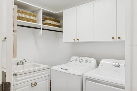 Condo in Nokomis, Florida, 2 bedrooms  № 1760605 - photo 15