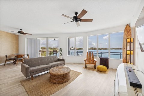 Condo in Nokomis, Florida, 2 bedrooms  № 1760605 - photo 4