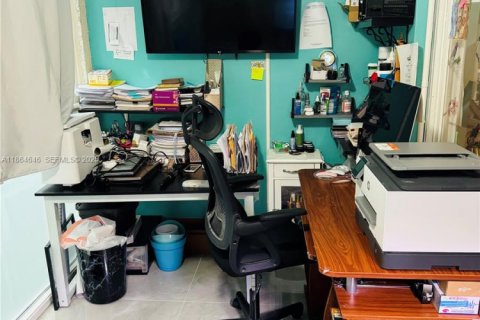 Купить кондоминиум в Лодердейл-Лейкс, Флорида 1 спальня, 65.5м2, № 2035515 - фото 16