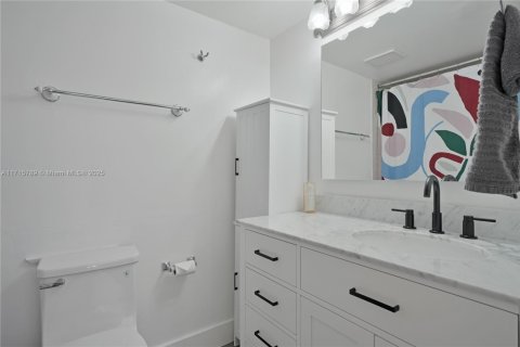 Condominio en venta en Tamarac, Florida, 2 dormitorios, 91.51 m2 № 1977874 - foto 20