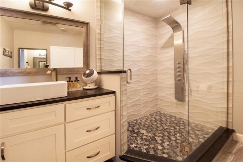 Condo in Saint Petersburg, Florida, 1 bedroom  № 1902688 - photo 15