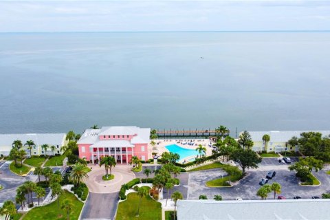 Condo in Saint Petersburg, Florida, 1 bedroom  № 1902688 - photo 22