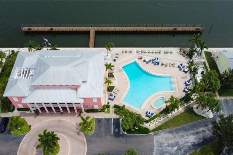 Condo in Saint Petersburg, Florida, 1 bedroom  № 1902688 - photo 21