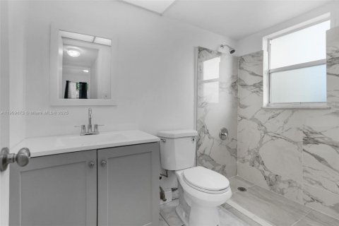 Condominio en venta en Sunrise, Florida, 1 dormitorio, 59.46 m2 № 1965279 - foto 20