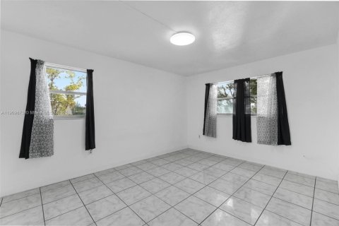 Condominio en venta en Sunrise, Florida, 1 dormitorio, 59.46 m2 № 1965279 - foto 22