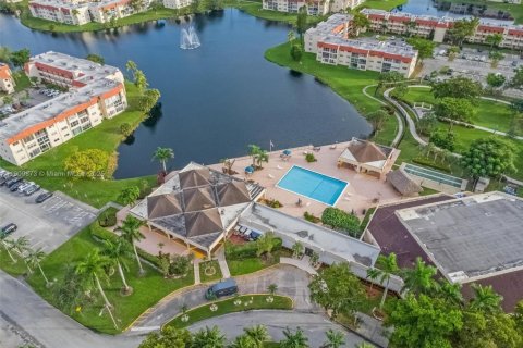 Condominio en venta en Sunrise, Florida, 1 dormitorio, 59.46 m2 № 1965279 - foto 29