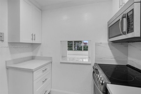 Condominio en venta en Sunrise, Florida, 1 dormitorio, 59.46 m2 № 1965279 - foto 9