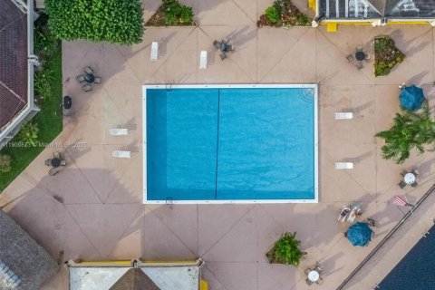 Condominio en venta en Sunrise, Florida, 1 dormitorio, 59.46 m2 № 1965279 - foto 4