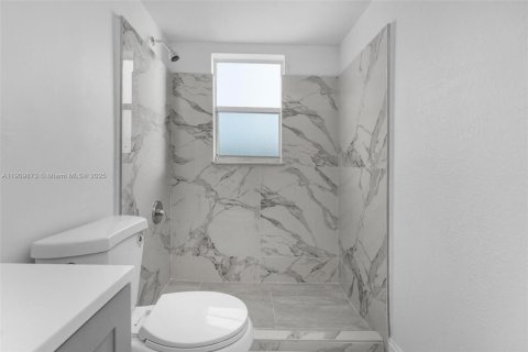 Condominio en venta en Sunrise, Florida, 1 dormitorio, 59.46 m2 № 1965279 - foto 17