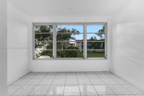 Condominio en venta en Sunrise, Florida, 1 dormitorio, 59.46 m2 № 1965279 - foto 10