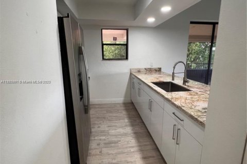 Condominio en venta en Miami, Florida, 2 dormitorios, 89.65 m2 № 1985687 - foto 11