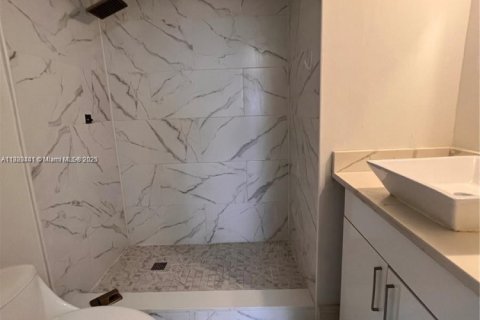 Condominio en venta en Miami, Florida, 2 dormitorios, 89.65 m2 № 1985687 - foto 3