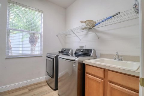 Casa en venta en Dunedin, Florida, 4 dormitorios, 289.86 m2 № 1793952 - foto 14