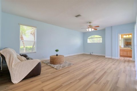 Casa en venta en Dunedin, Florida, 4 dormitorios, 289.86 m2 № 1793952 - foto 15