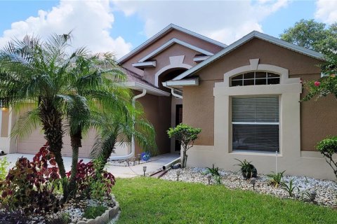 Villa ou maison à louer à Orlando, Floride: 4 chambres, 165.18 m2 № 1865973 - photo 1