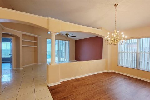 Villa ou maison à louer à Orlando, Floride: 4 chambres, 165.18 m2 № 1865973 - photo 5