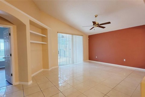 Villa ou maison à louer à Orlando, Floride: 4 chambres, 165.18 m2 № 1865973 - photo 11