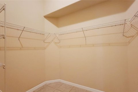 Villa ou maison à louer à Orlando, Floride: 4 chambres, 165.18 m2 № 1865973 - photo 14