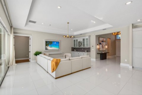 Villa ou maison à louer à Boca Raton, Floride: 4 chambres, 322.56 m2 № 2401757 - photo 10